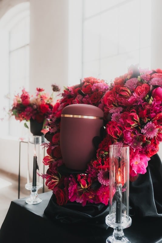 Květinové dekorace uren